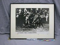 藏品(紀念抗日戰爭相關照片—日軍在熱河鍘刀殺我無辜同胞（翻拍）)的圖片